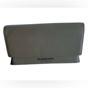 Burberry brown magnetic triangle sunglasses case